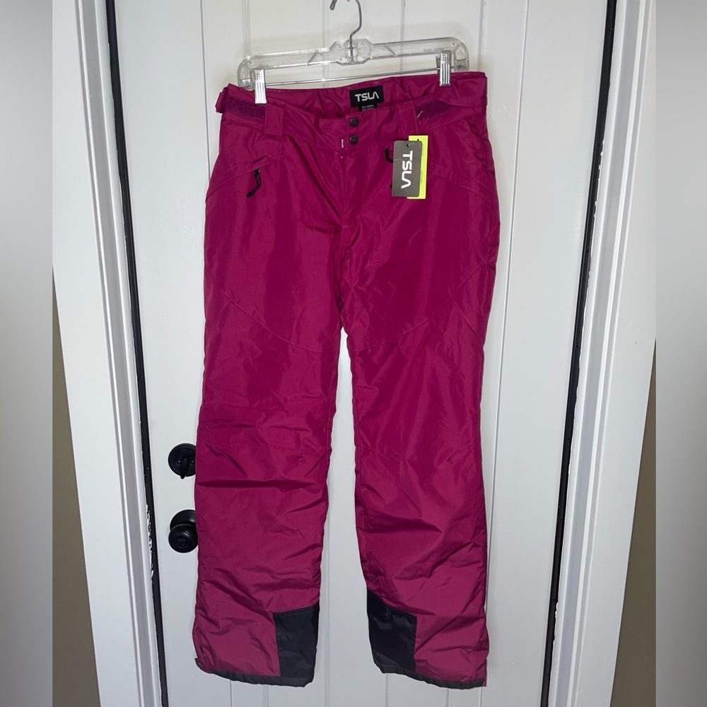 tsla snow pants Medium